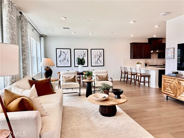 Building Photo - 4255 S Hermosa Paseo