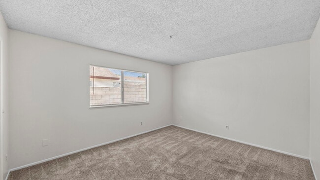 Building Photo - 8469 Comet St
