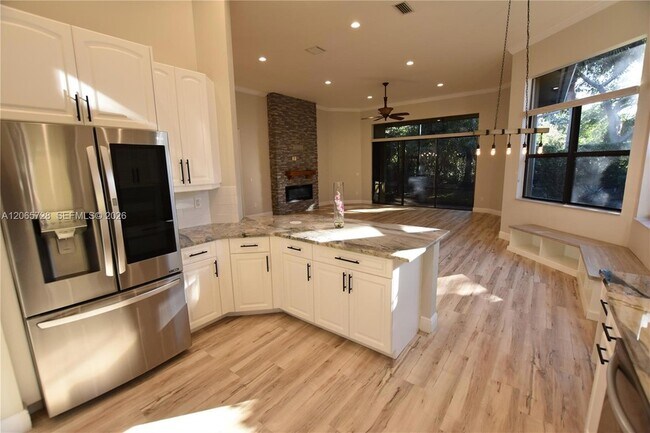 Building Photo - 10086 Noceto Way