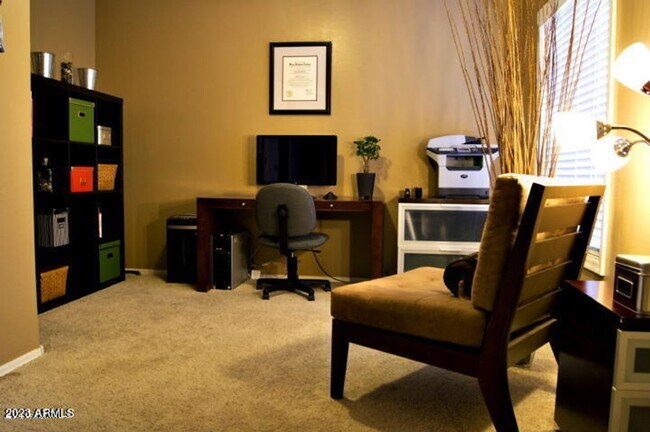 Building Photo - 5713 S 21st Pl