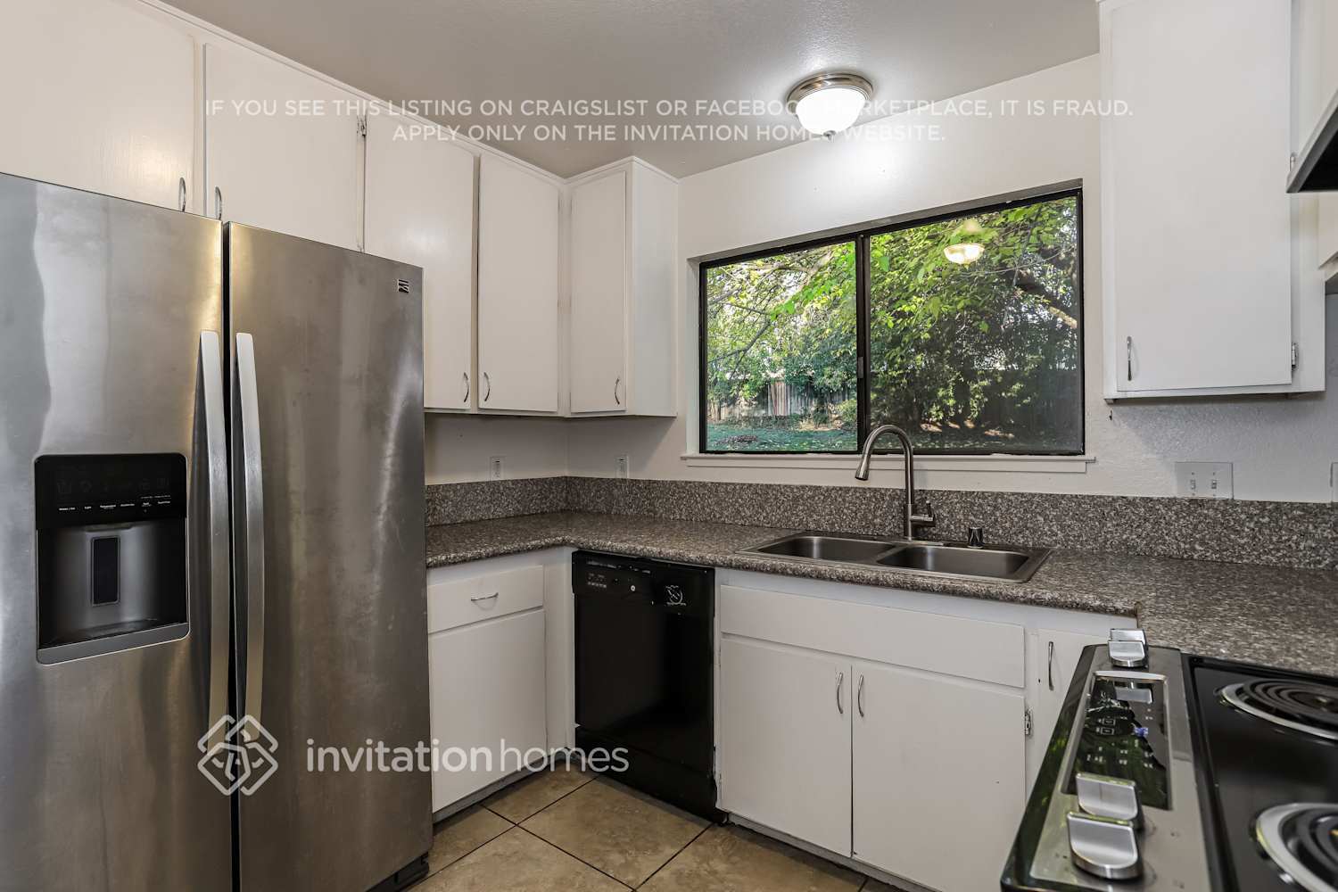 Building Photo - 4415 Patterson Dr