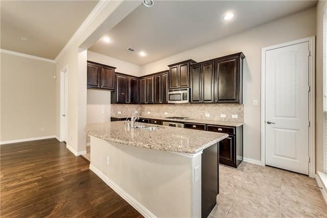 Building Photo - 2452 Embleton Dr