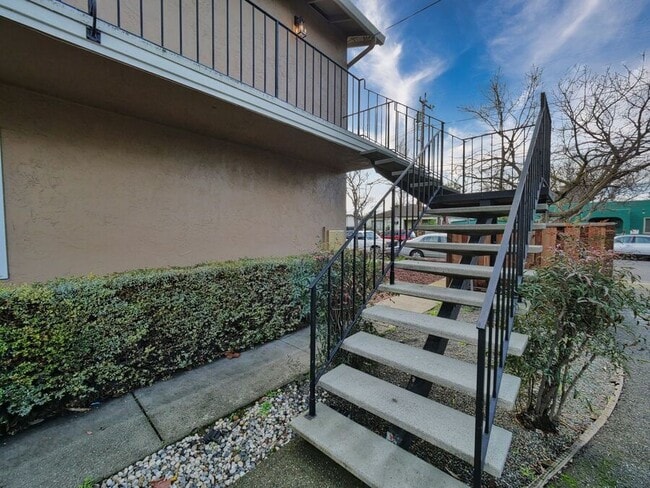 Building Photo - 16016 Marcella St