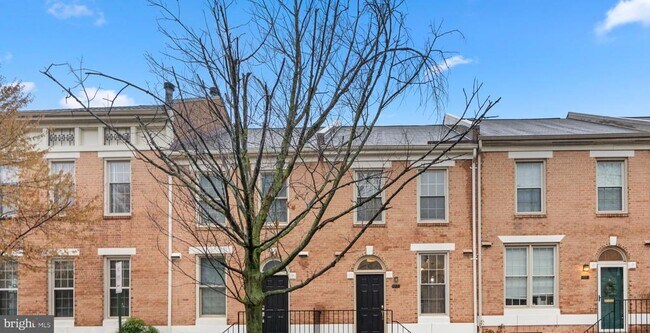 Building Photo - 1120 S Kenwood Ave