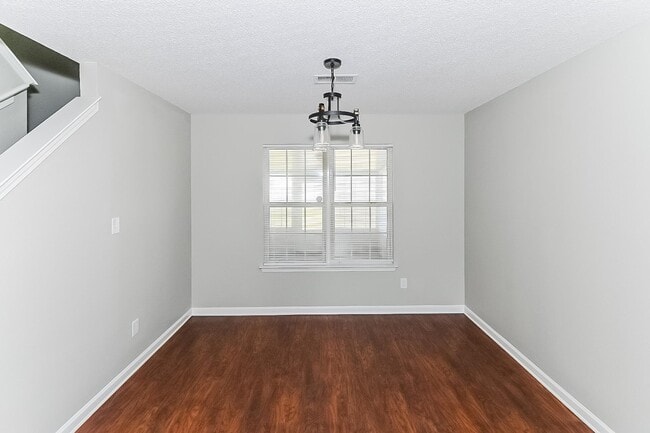 Building Photo - 4891 Top Notch Loop