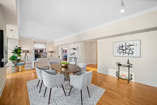 Building Photo - 165 N Canal St