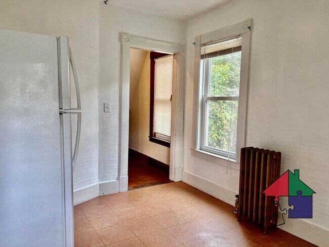 Building Photo - 34 Highland Ave