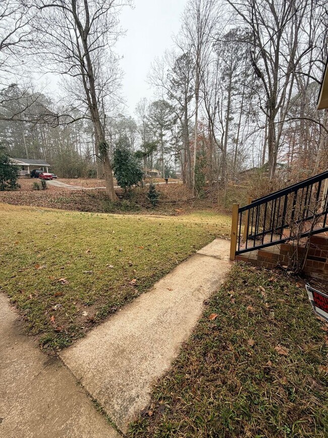 Building Photo - 307 McKellar Dr