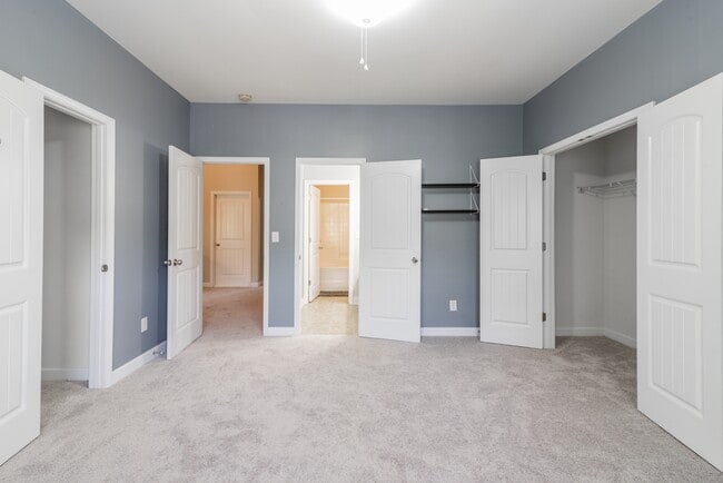 Building Photo - 8513 Loxton Cir