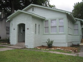 Building Photo - 712 Bailey Avenue