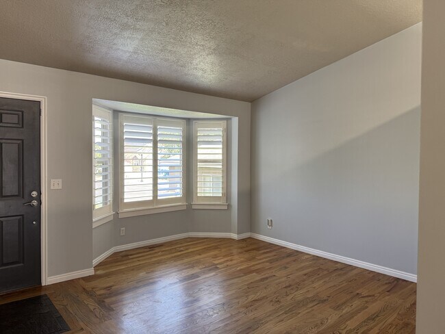 Building Photo - 4931 W Berry Creek Dr