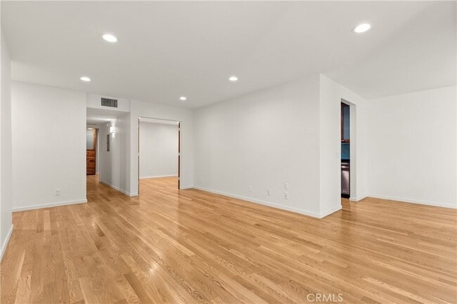 Building Photo - 4724 Park Granada