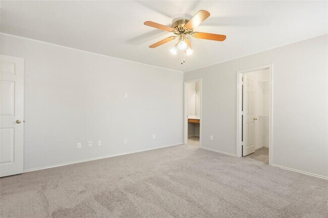 Building Photo - 15204 Drusilla's Dr