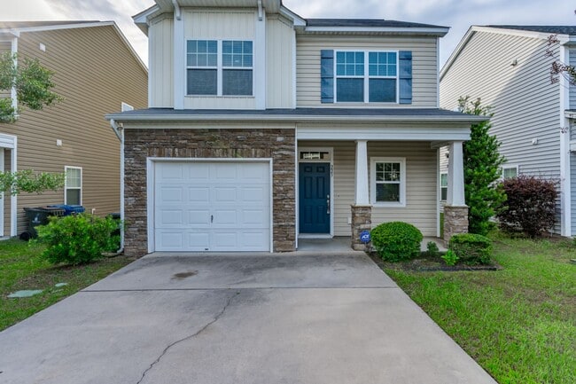 Primary Photo - House in the desirable location of West Co...