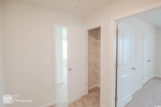 Building Photo - 1860 Villena Dr