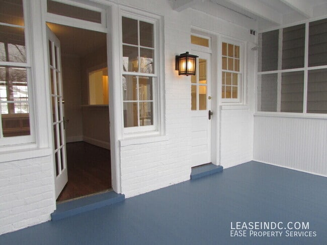 Building Photo - 2215 39th St NW