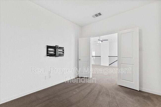 Building Photo - 14928 Belclaire Ave