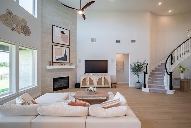 Building Photo - 244 Summer Sunrise Dr