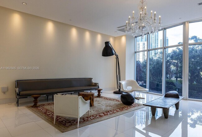 Building Photo - 495 Brickell Ave