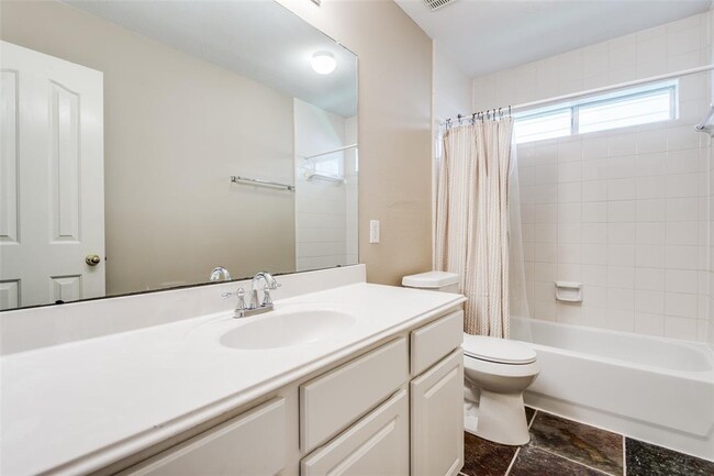 Building Photo - 7302 Hollow Field Ln