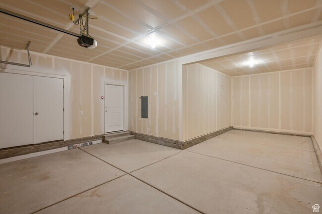Building Photo - 1034 S 850 W
