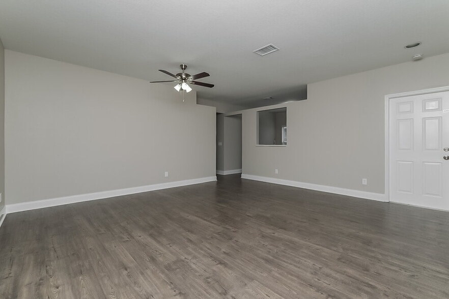 Building Photo - 416 Summer Sails Dr