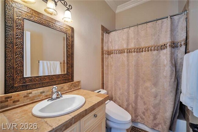 Building Photo - LUXURY HOME IN SEVEN HILLS