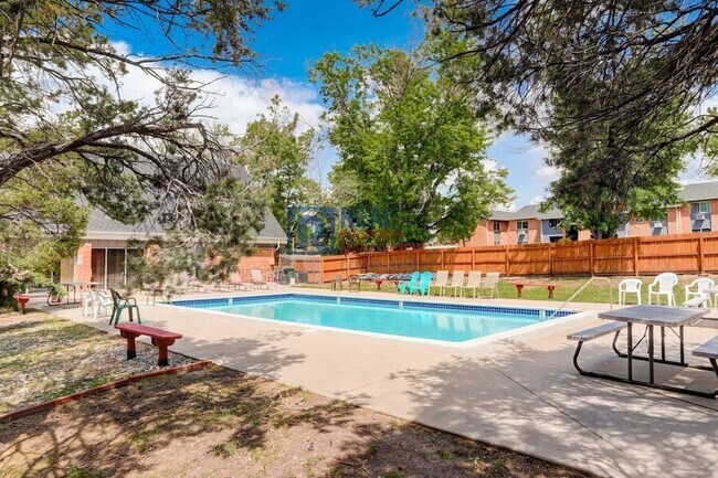 Building Photo - 1625 N Murray Blvd