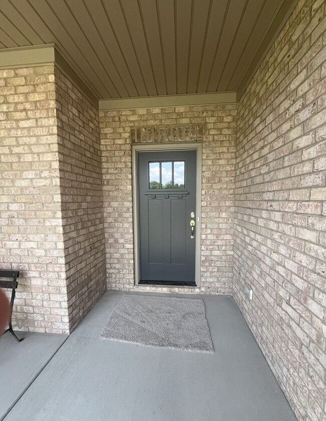 Building Photo - Luxury Townhouse in Summerfield NC