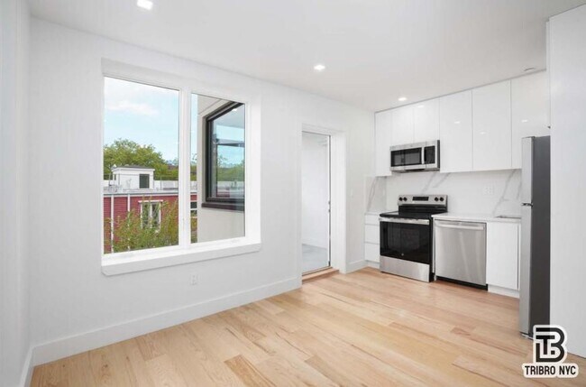 Building Photo - 2 bedroom in BROOKLYN NY 11205