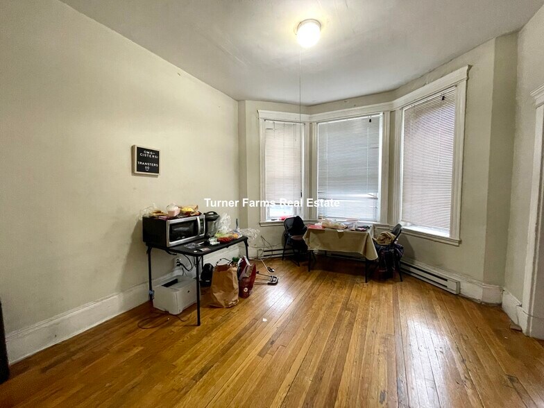 Building Photo - 860 Huntington Ave