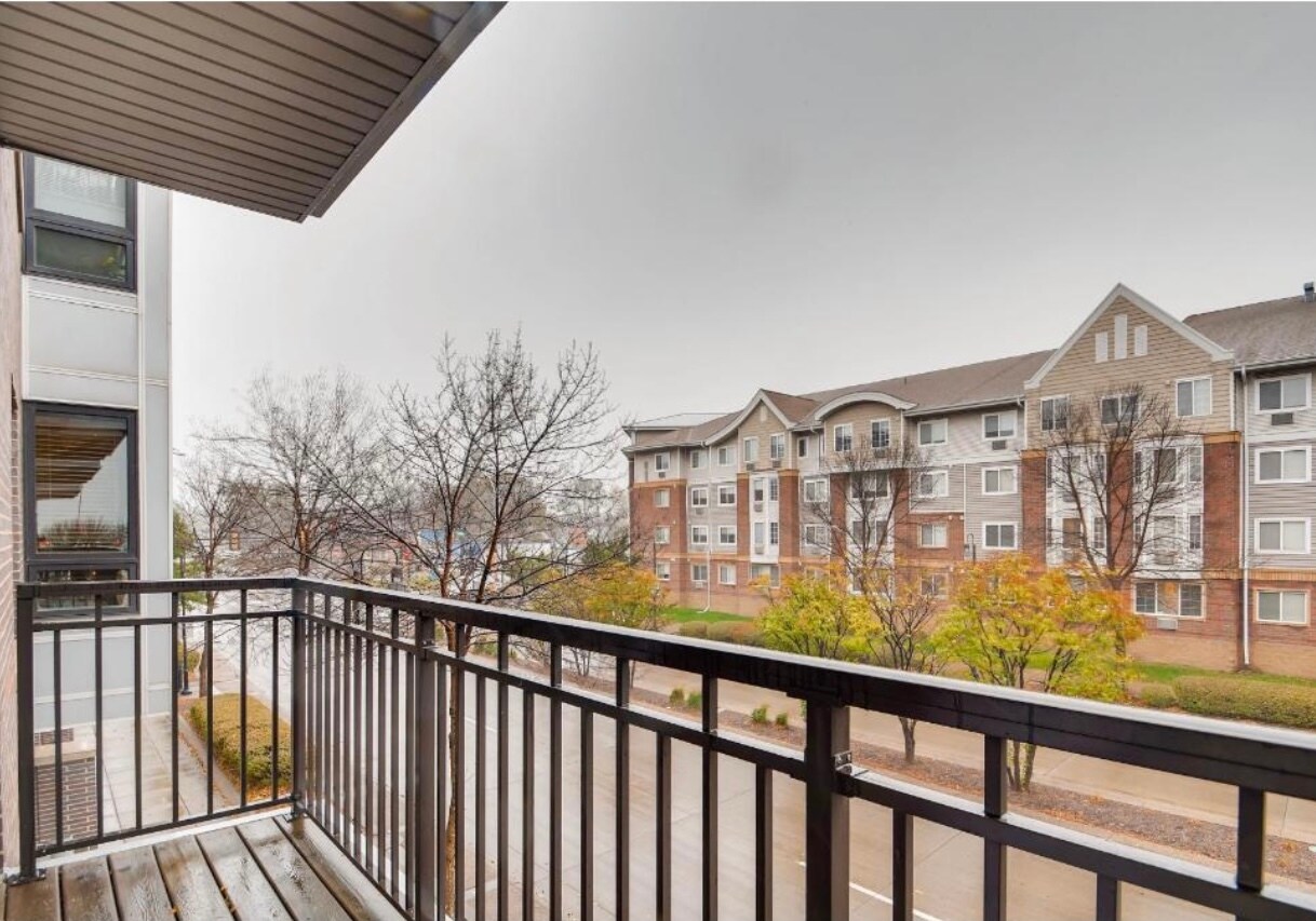 Building Photo - 7600 Lyndale Ave S