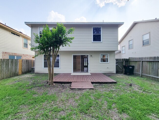 Building Photo - 11810 Rolling Stream Dr