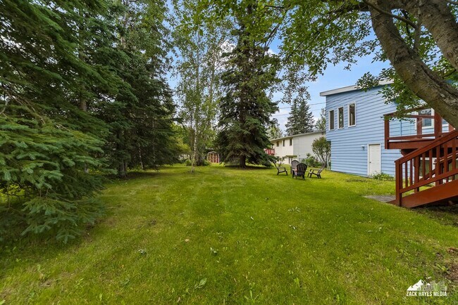 Building Photo - 4071 MacInnes Street
