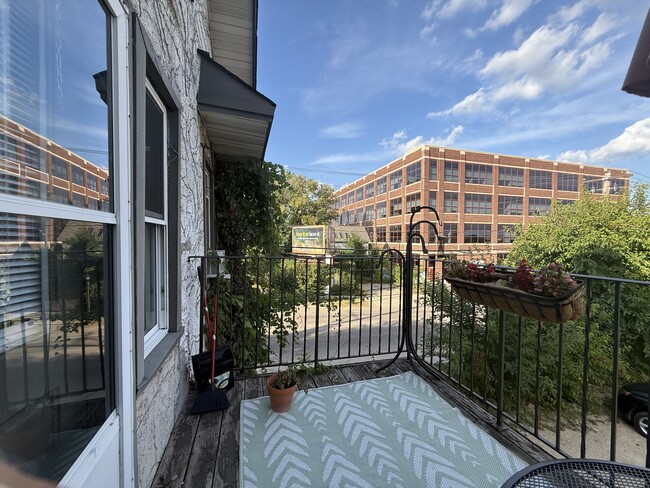 Building Photo - 780 Curfew St