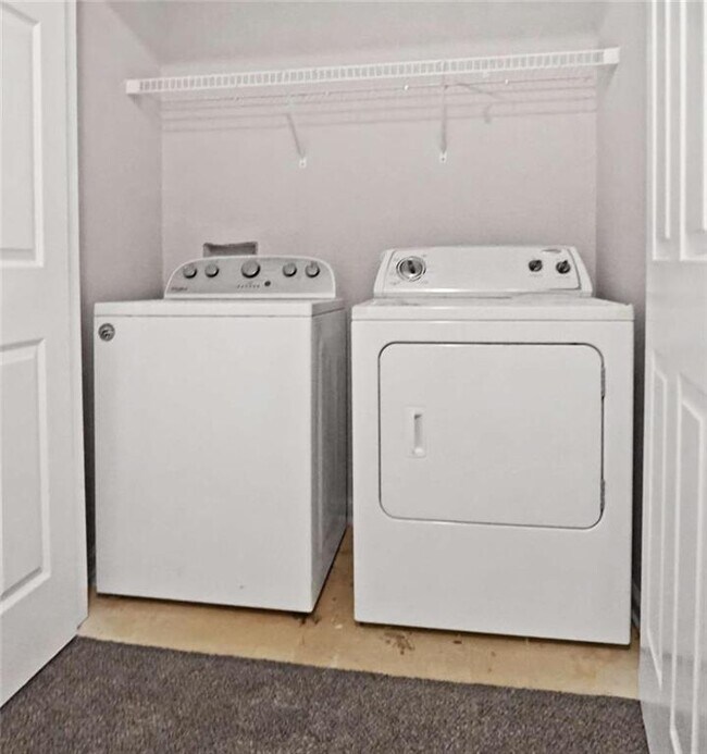 Building Photo - 2555 Flat Shoals Rd