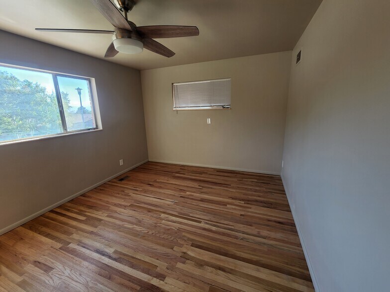Building Photo - 805 E 1050 N