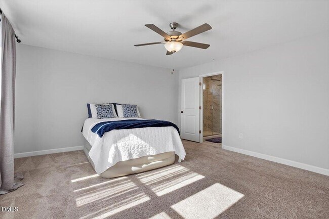 Building Photo - 128 Highland Grv Wy