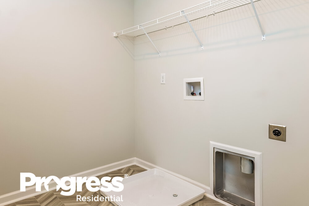 Building Photo - 621 Samuel