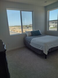 Building Photo - 6000 Moongate Wy