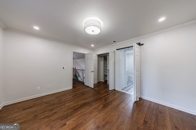 Building Photo - 459 Atlanta Country Club Dr