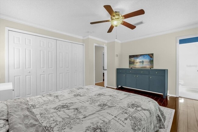Building Photo - 5012 The Oaks Cir