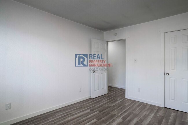 Building Photo - 1625 N Murray Blvd