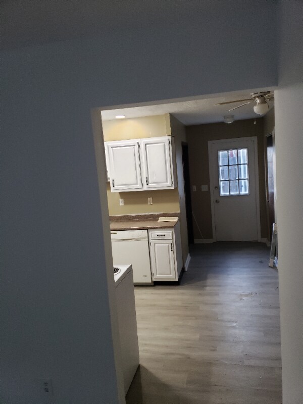 Building Photo - 887 Arden Ave