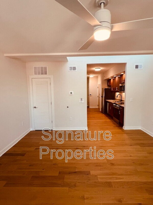 Building Photo - 712 High St