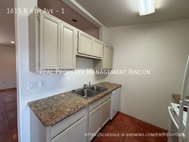 Building Photo - 1615 N 6th Ave