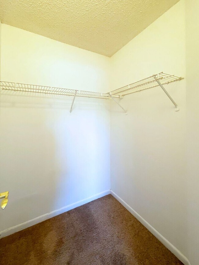 Building Photo - 2BD/2BA Single Family Home In West Palm Beach