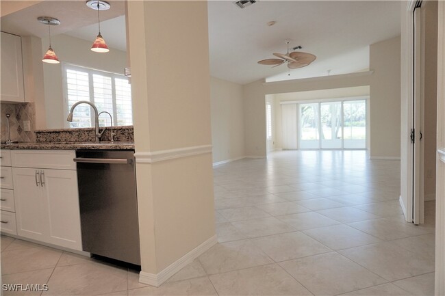 Building Photo - 1546 Weybridge Cir