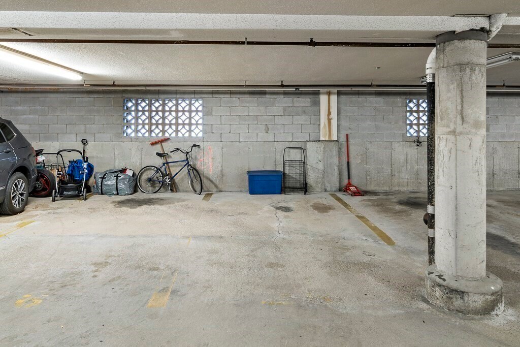 Building Photo - 207 Shirley Ave