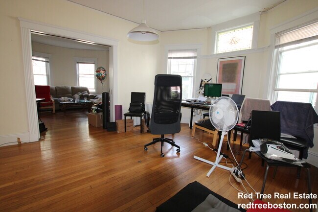 Building Photo - 98 Westbourne Terrace